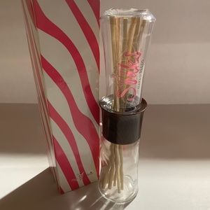 natural reeds pink zebra